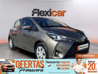Usado Toyota Yaris Hybrid Active 100 CV (73 kW) 2019 Marrón
