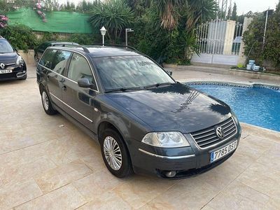 Usado VW Passat Comfortline 130 CV (95 kW) 2002 Gris