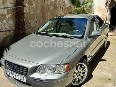 Usado Volvo S60 Summum 185 CV (136 kW) 2007 Beige Berlina