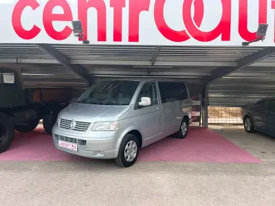 Usado VW Caravelle Comfortline 102 CV (75 kW) 2008 Gris / plata Van