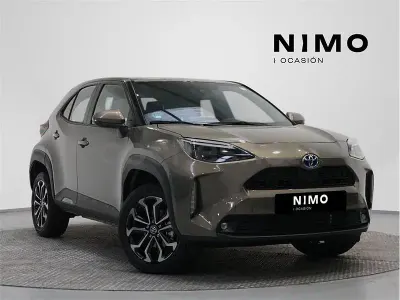 Usado Toyota Yaris Cross Active 116 CV (85 kW) 2022 Negro SUV