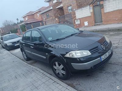 Usado Renault Mégane II Dynamique 115 CV (84 kW) 2005 Negro Berlina