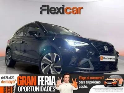Usado Seat Arona FR 90 CV (66 kW) 2024 Negro SUV