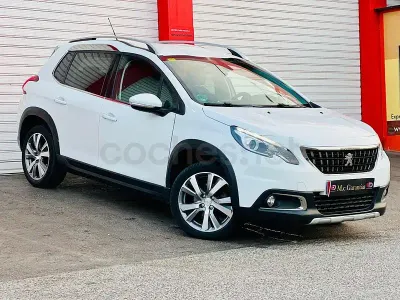 Usado Peugeot 2008 Allure 130 CV (95 kW) 2018 Blanco SUV