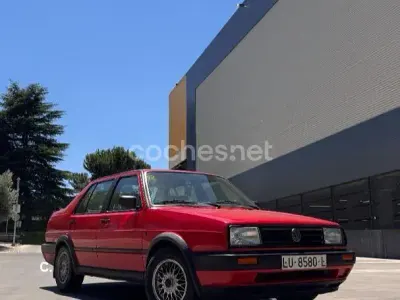 Usado VW Jetta 75 CV (55 kW) 1990 Rojo Berlina
