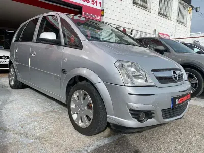Usado Opel Meriva Enjoy 75 CV (55 kW) 2006 Gris / plata Monovolumen