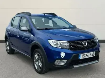 Käytetty Dacia Sandero Essentiel 100 HP (73 kW) 2020 Sininen Sedan