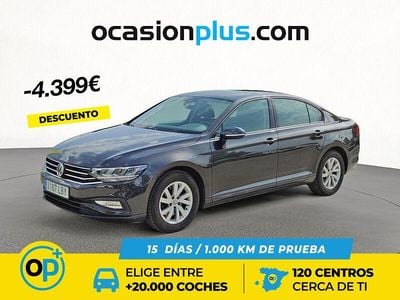 Usado VW Passat Business 120 CV (88 kW) 2019 Gris Berlina