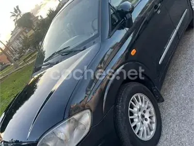 Usado SsangYong Rodius 165 CV (121 kW) 2006 Negro Monovolumen