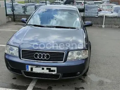 Usado Audi A6 163 CV (119 kW) 2003 Azul Berlina