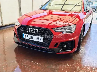 Usado Audi S4 354 CV (260 kW) 2017 Rojo Familiar