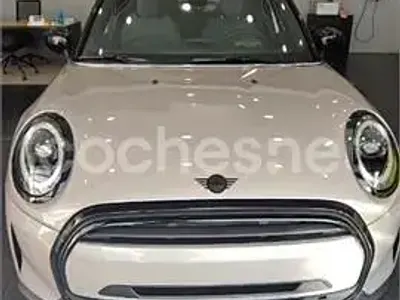 Usado Mini Cooper 136 CV (100 kW) 2023 Beige Utilitario