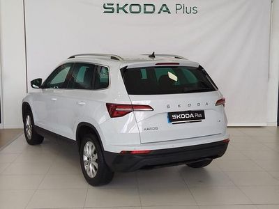Blanco Usado 2022 Skoda Karoq Ambition SUV | 26.900 € (Precio justo)