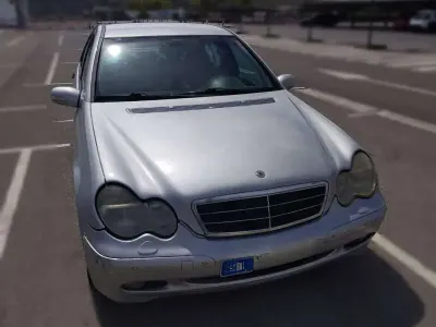 Usado Mercedes C270