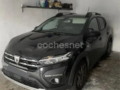 Usado Dacia Sandero Comfort 101 CV (74 kW) 2022 Negro Berlina