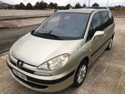 Usado Peugeot 807 130 CV (95 kW) 2005 Beige Monovolumen