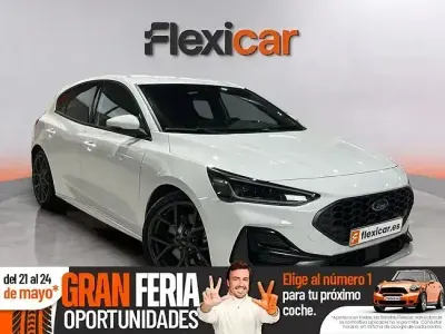 Używany Ford Focus ST 280 KM (205 kW) 2025 Biały