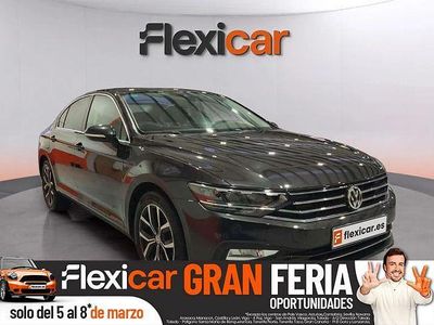 Usado VW Passat Advance 120 CV (88 kW) 2019 Gris / plata Berlina