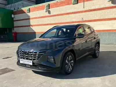 Usado Hyundai Tucson 136 CV (100 kW) 2021 Gris / plata SUV