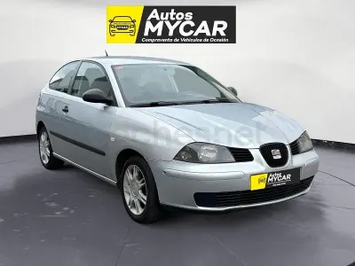 Usado Seat Ibiza 75 CV (55 kW) 2005 Gris / plata Utilitario
