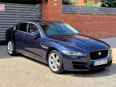 Usado Jaguar XE Portfolio 180 CV (132 kW) 2017 Azul Berlina