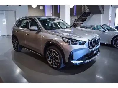 Usado BMW X1 Comfort Edition 245 CV (180 kW) 2026 Gris / plata SUV