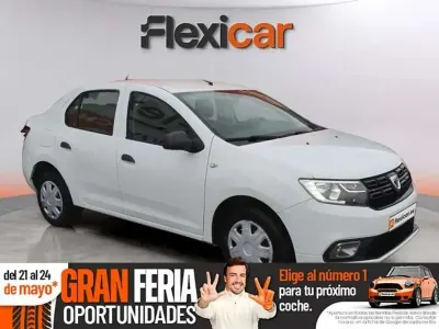 Usado Dacia Logan Ambiance 73 CV (53 kW) 2017 Blanco Utilitario