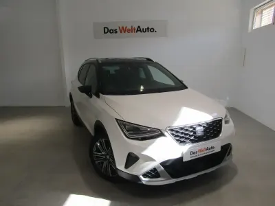 Usado Seat Arona Xperience 115 CV (84 kW) 2025 Blanco SUV