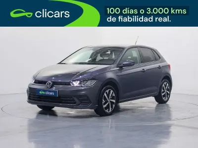 Usado VW Polo 95 CV (69 kW) 2025 Gris Utilitario