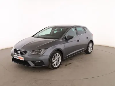 Usado Seat Leon XCELLENCE 150 CV (110 kW) 2018 Gris Berlina