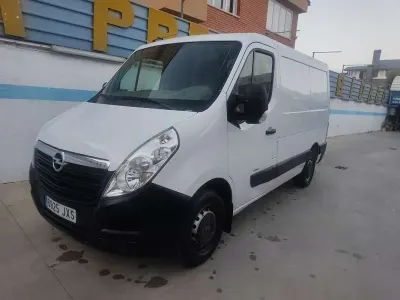 Usado Opel Movano 110 CV (80 kW) 2017 Blanco Monovolumen