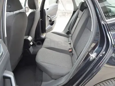 Usado VW Polo Advance 95 CV (69 kW) 2021 Gris / plata Utilitario