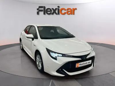 Usado Toyota Corolla Business Edition 122 CV (89 kW) 2021 Blanco Berlina