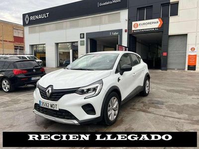 Usado Renault Captur Evolution 159 CV (116 kW) 2023 Blanco SUV