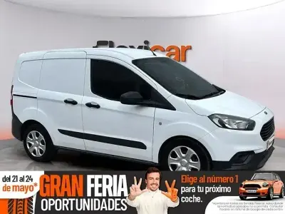 Usado Ford Transit 101 CV (74 kW) 2021 Blanco Berlina