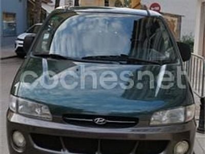 Usado Hyundai H-1 102 CV (75 kW) 2000 Verde Monovolumen