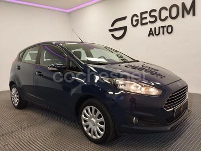 Azul Usado 2015 Ford Fiesta Trend Berlina | 8900 € (Precio justo)