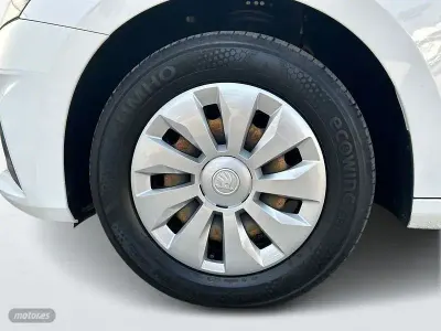 Usado Skoda Fabia 80 CV (58 kW) 2022 Blanco Utilitario