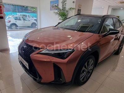 Beige Nuevo 2025 Lexus UX 300h Sport Line SUV | 33.995 €