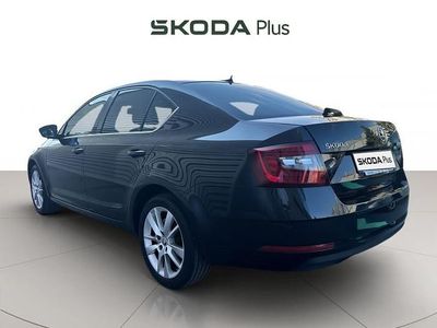 Negro Usado 2021 Skoda Octavia Ambition | 15.900 € (Precio justo)