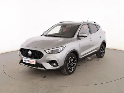 Usado MG ZS Luxury 111 CV (81 kW) 2023 Gris SUV