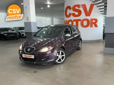 Usado Seat Altea Stylance 140 CV (102 kW) 2005 Gris / plata Monovolumen