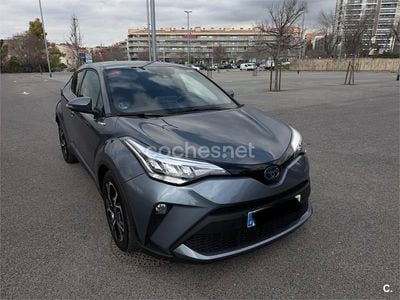 Usado Toyota C-HR Advance 122 CV (89 kW) 2021 Gris / plata SUV