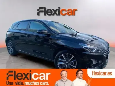 Usado Hyundai i30 110 CV (80 kW) 2024 Negro