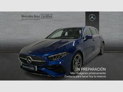 Begagnad Mercedes A180 136 HK (100 kW) 2024 Blå Sedan