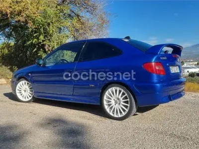 Usado Citroën Xsara 167 CV (122 kW) 2002 Azul Coupe