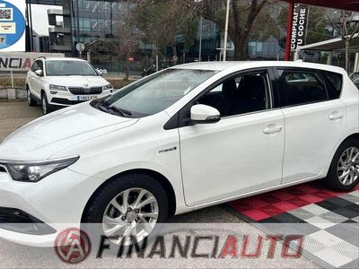 Toyota Auris Hybrid