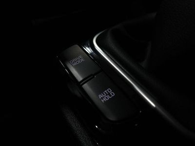 Rojo Usado 2024 Kia Sportage SUV | 26.400 € (Precio justo)