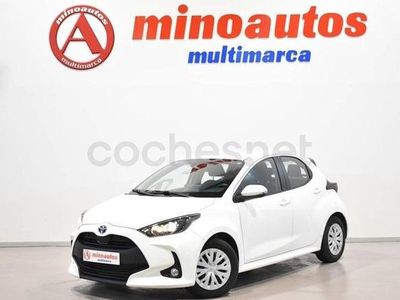 Usado Toyota Yaris Hybrid Business Edition 116 CV (85 kW) 2021 Blanco Utilitario