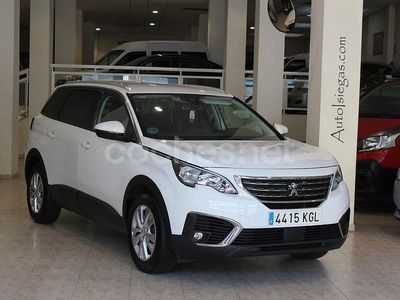 Usado Peugeot 5008 Style 120 CV (88 kW) 2017 Blanco Monovolumen